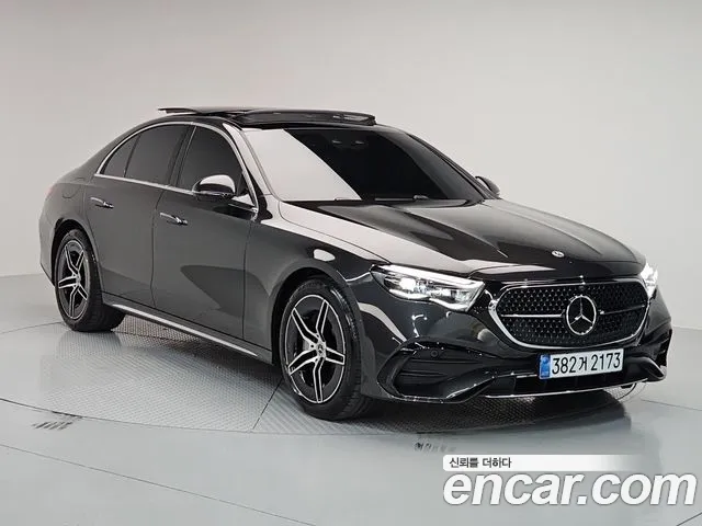 Mercedes-Benz E-Класс 2025 thumb 2