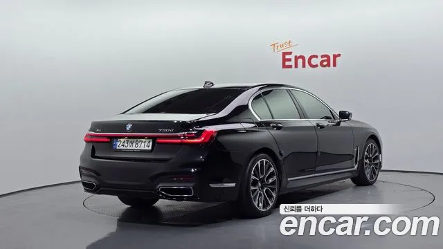 BMW 7 серии 2022 thumb 2