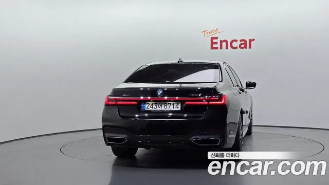 BMW 7 серии 2022 thumb 4