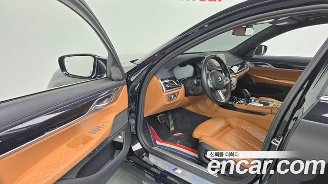 BMW 7 серии 2022 thumb 10