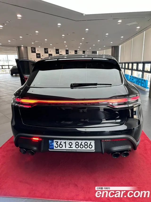 Porsche Macan 2023 thumb 8