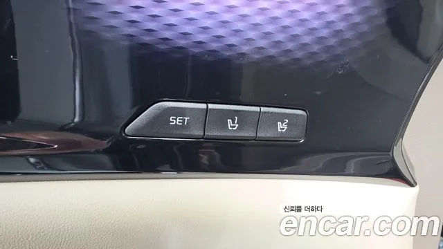 Kia Carnival 2022 thumb 9