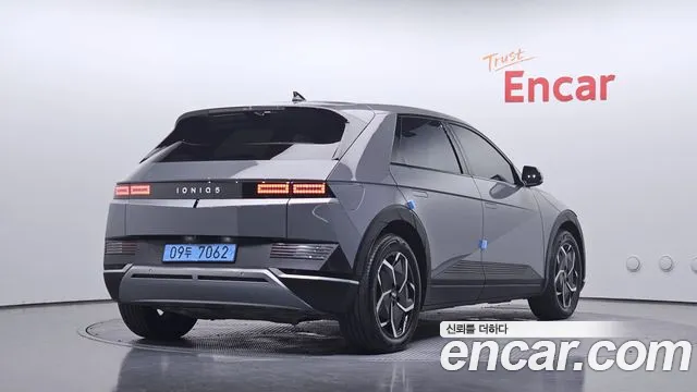 Hyundai IONIQ 5 2021 thumb 2