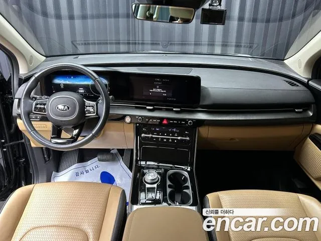 Kia Carnival 2021 thumb 9