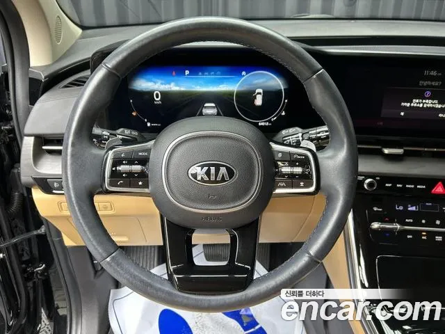 Kia Carnival 2021 thumb 4