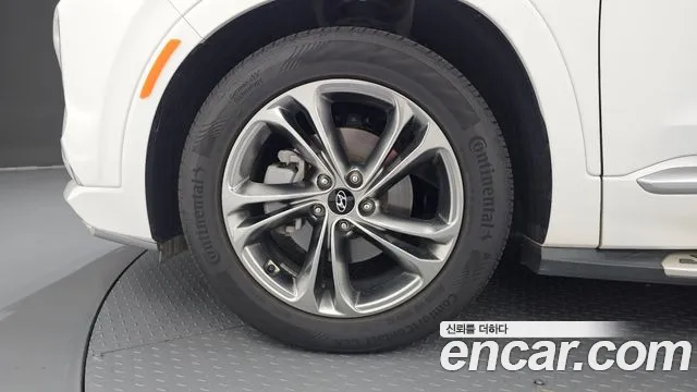 Hyundai Santa Fe 2019 thumb 5