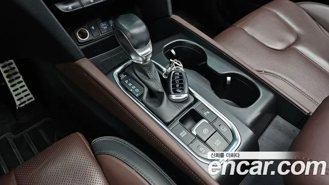 Hyundai Santa Fe 2019 thumb 9