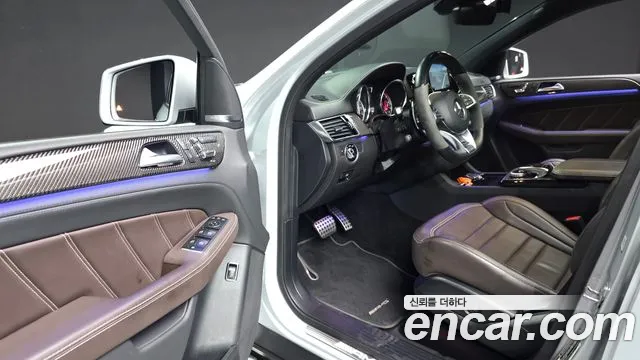 Mercedes-Benz GLE 2019 thumb 9
