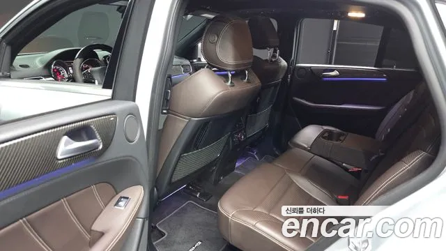 Mercedes-Benz GLE 2019 thumb 10