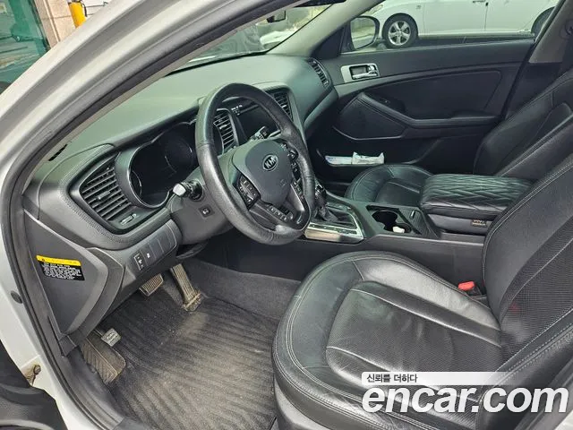 Kia K5 2010 thumb 6