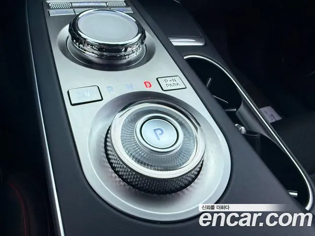 Genesis GV70 2021 thumb 8
