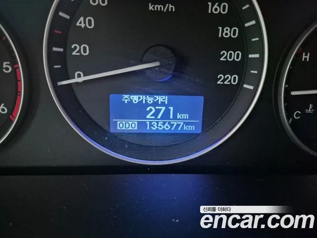 Hyundai Staria 2019 thumb 4