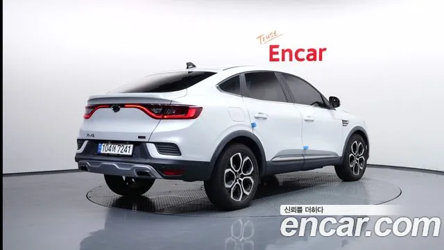 Renault Arkana 2022 thumb 2