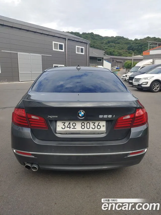 BMW 5 серии 2014 thumb 5