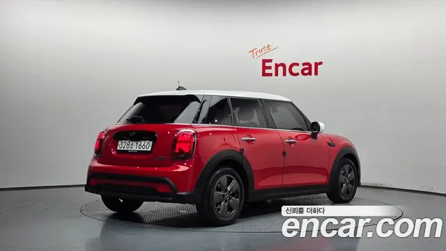 Mini Hatch 2022 thumb 2
