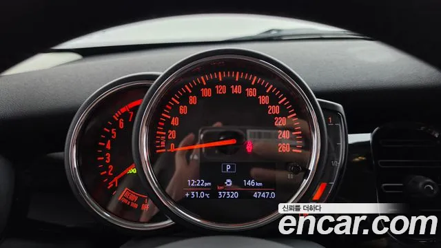 Mini Hatch 2022 thumb 8