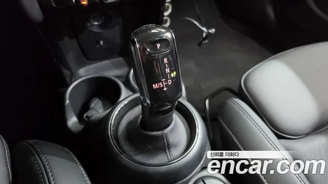 Mini Hatch 2022 thumb 9