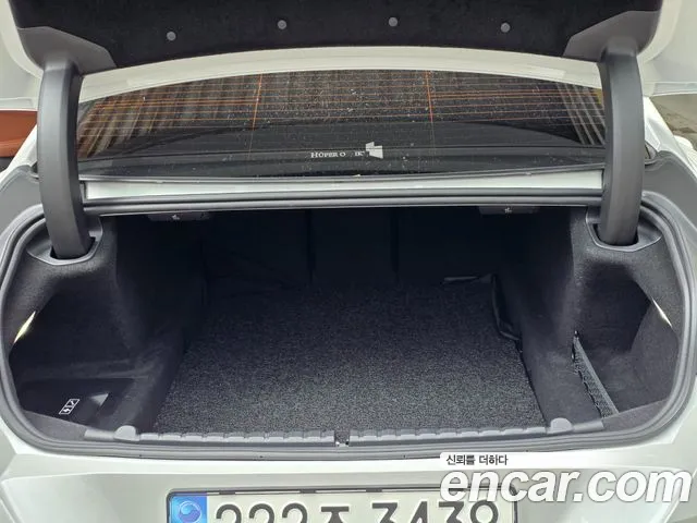 BMW 8 серии 2022 thumb 7