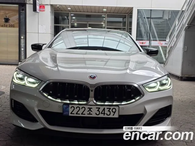 BMW 8 серии 2022 thumb 11