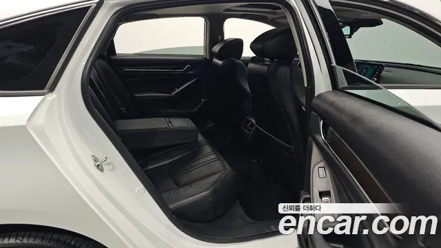 Honda Accord 2018 thumb 11