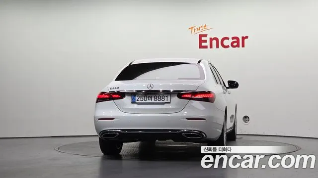 Mercedes-Benz E-Класс 2021 thumb 4