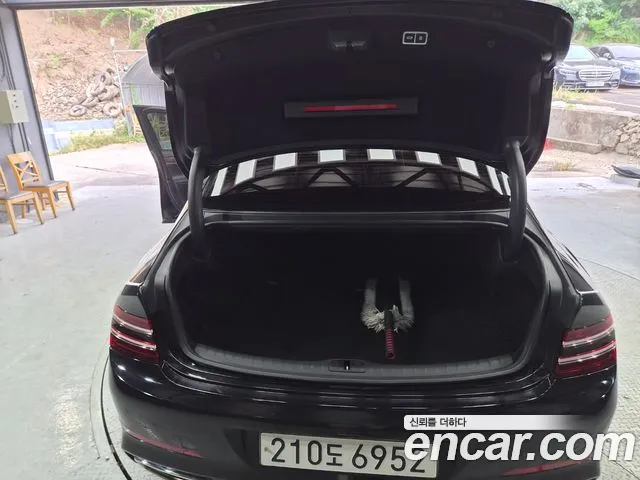Genesis G80 2022 thumb 7