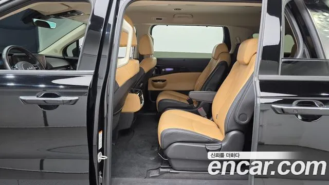 Kia Carnival 2022 thumb 12