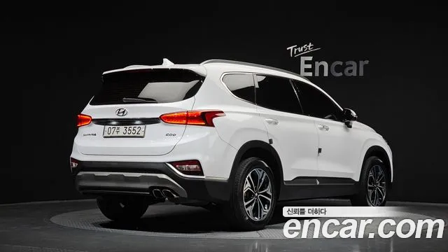 Hyundai Santa Fe 2018 thumb 2
