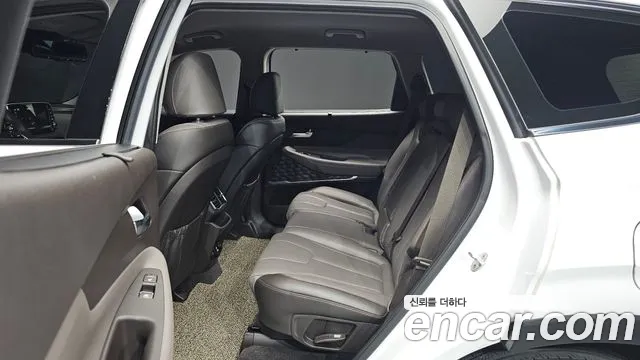 Hyundai Santa Fe 2018 thumb 11