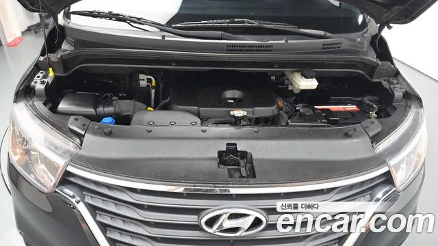 Hyundai Starex 2019 thumb 6