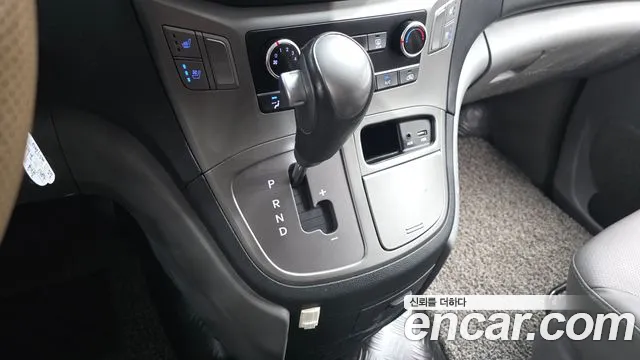 Hyundai Starex 2019 thumb 9