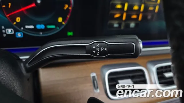 Mercedes-Benz GLE 2020 thumb 9