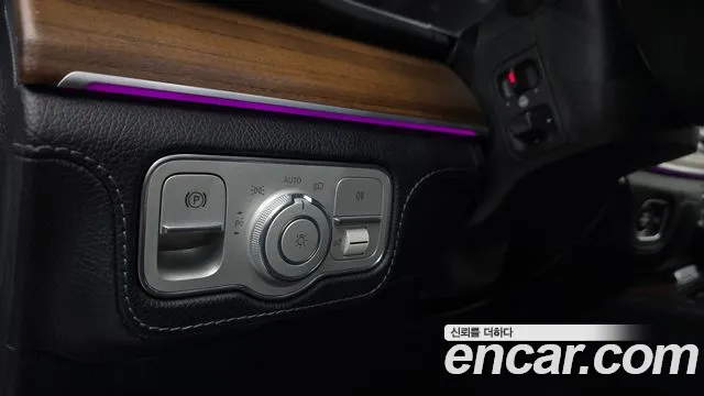 Mercedes-Benz GLE 2020 thumb 12
