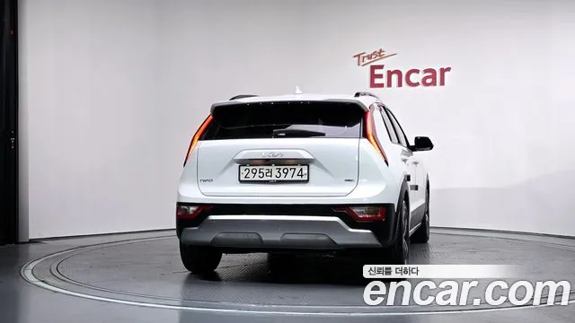 Kia Niro 2022 thumb 4