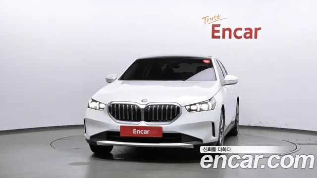 BMW 5 серии 2023 thumb 3