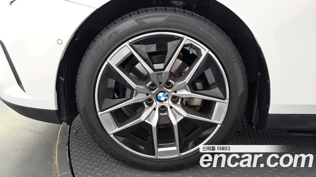 BMW 5 серии 2023 thumb 5