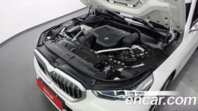 BMW 5 серии 2023 thumb 6