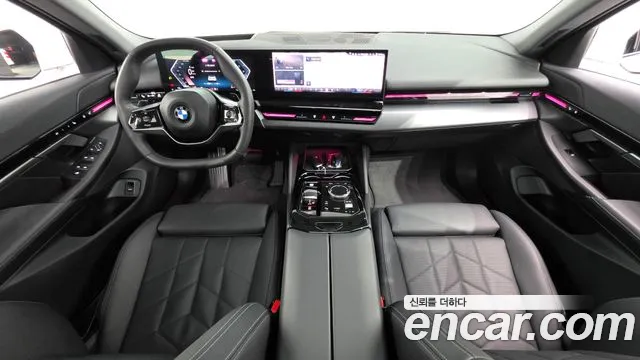 BMW 5 серии 2023 thumb 7