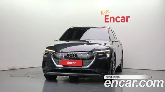 Audi e-tron 2020 thumb 3