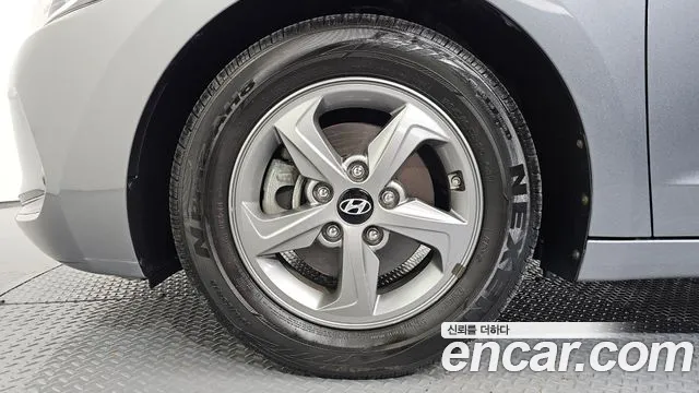 Hyundai Avante 2015 thumb 5