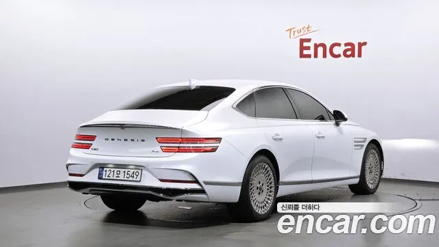 Genesis G80 2024 thumb 2