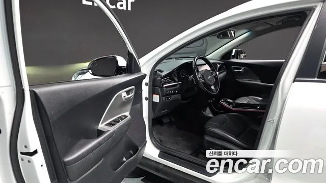 Kia Niro 2022 thumb 10