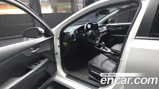 Kia K3 2021 thumb 10