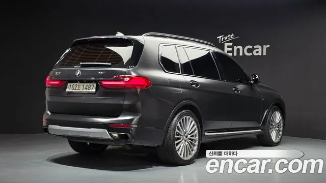 BMW X7 2020 thumb 2