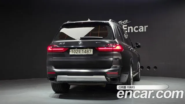 BMW X7 2020 thumb 4
