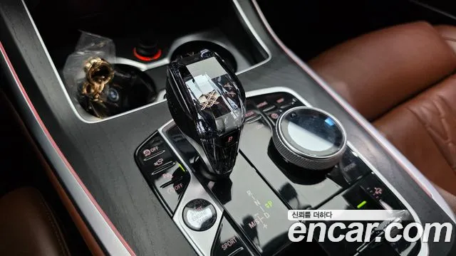 BMW X7 2020 thumb 9