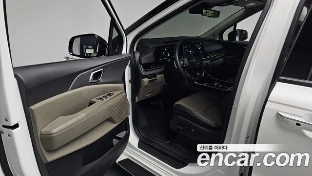 Kia Carnival 2024 thumb 9