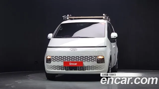 Hyundai Staria 2022 thumb 3