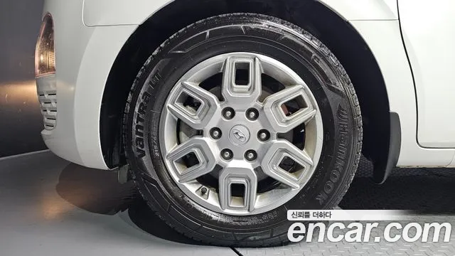 Hyundai Staria 2022 thumb 5