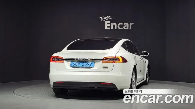 Tesla Model S 2020 thumb 4